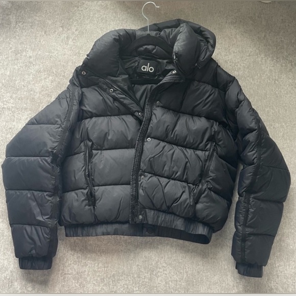 ALO Yoga Aspen Love Puffer Jacket - Sold Out in Small - Picture 7 of 8